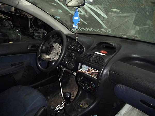  Peugeot 206 2002    EN DESARME