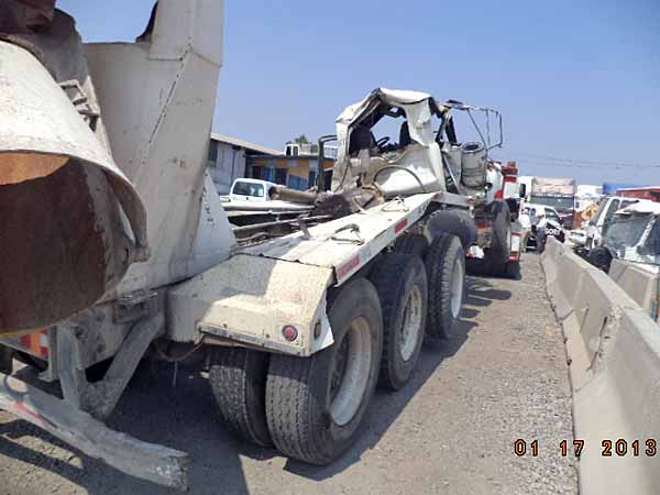  Mack DM-690-S 1997    EN DESARME