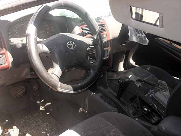  Toyota CORONA 2000    EN DESARME