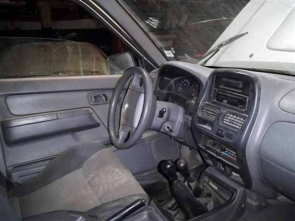  Nissan TERRANO 2005    EN DESARME