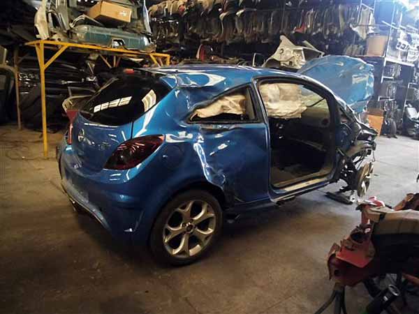 CAJA DE CAMBIOS Opel CORSA   USADA  EN DESARME