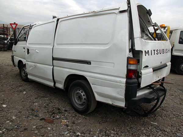  Mitsubishi L300 2009    EN DESARME