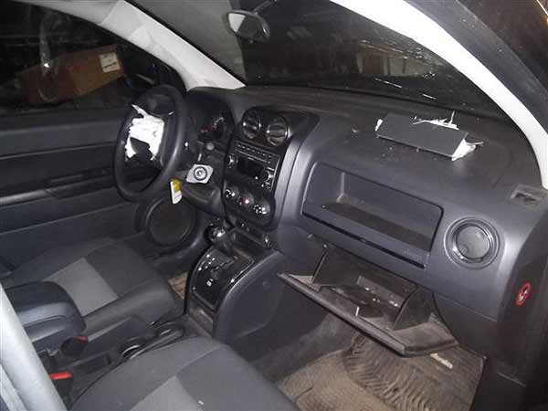  Jeep COMPASS 2011    EN DESARME