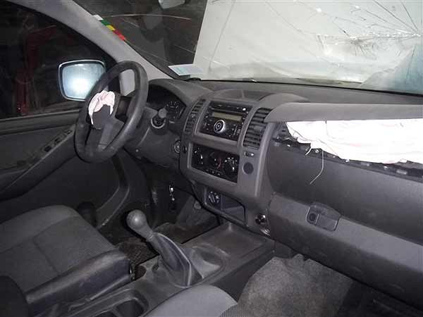  Nissan NAVARA 2012    EN DESARME