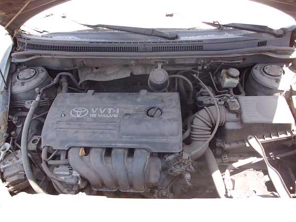  Toyota COROLLA 2004    EN DESARME