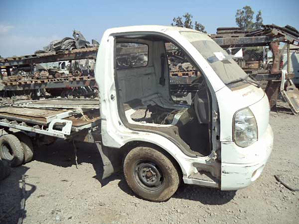  Kia FRONTIER 2006    EN DESARME