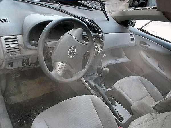  Toyota COROLLA 2011    EN DESARME