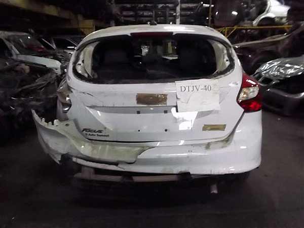  Ford FOCUS 2012    EN DESARME