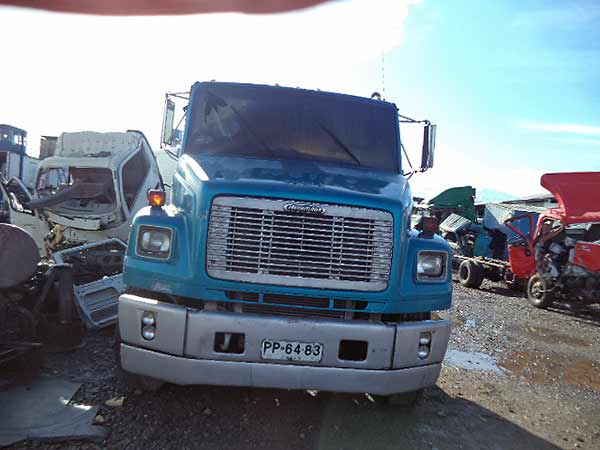  Freightliner FL80 1997    EN DESARME