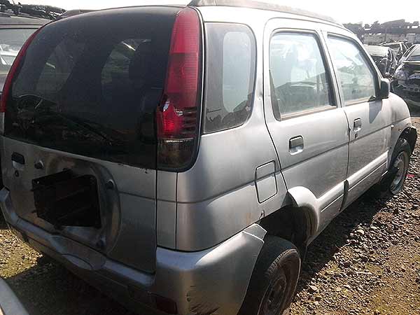  Daihatsu TERIOS 2001    EN DESARME
