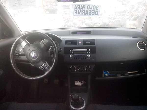  Suzuki SWIFT 2008    EN DESARME