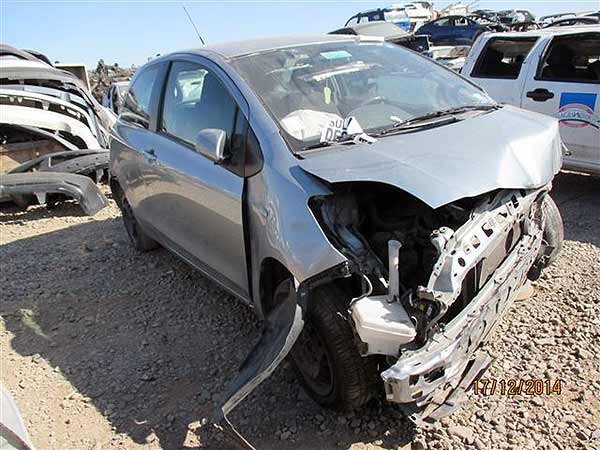  Toyota YARIS 2006    EN DESARME