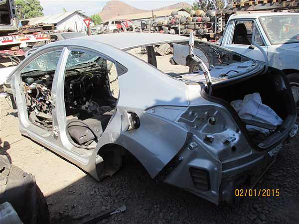  Hyundai ELANTRA 2012    EN DESARME