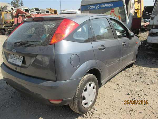  Ford FOCUS 2003    EN DESARME