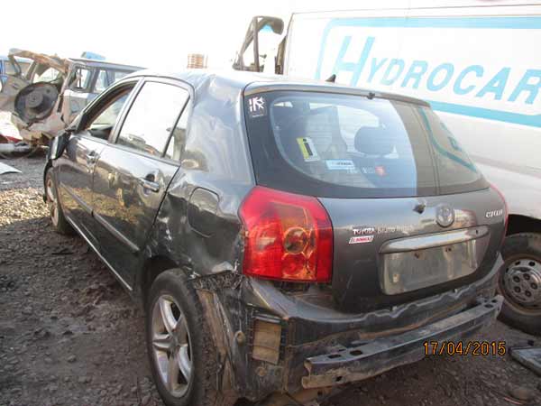  Toyota COROLLA 2006    EN DESARME
