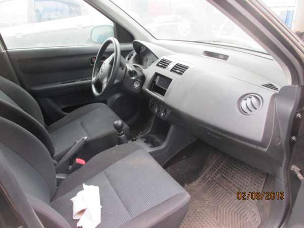  Suzuki SWIFT 2010    EN DESARME