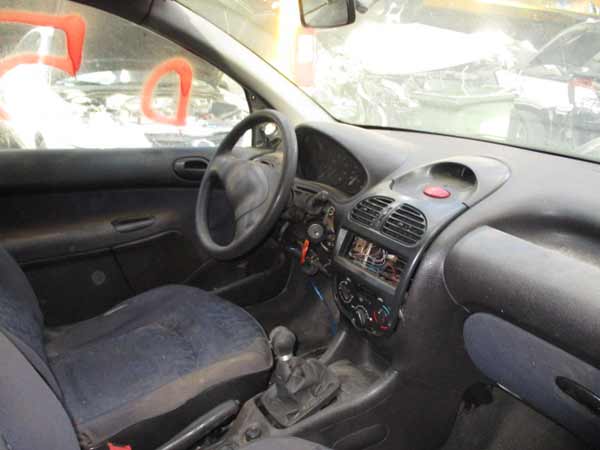  Peugeot 206 2000    EN DESARME