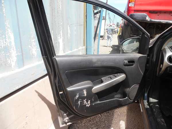  Mazda 2V 2009    EN DESARME