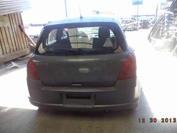  Suzuki SWIFT 2007    EN DESARME