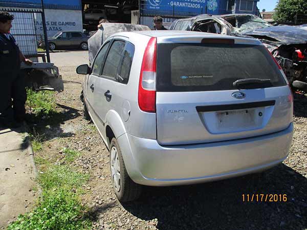  Ford FIESTA 2004    EN DESARME