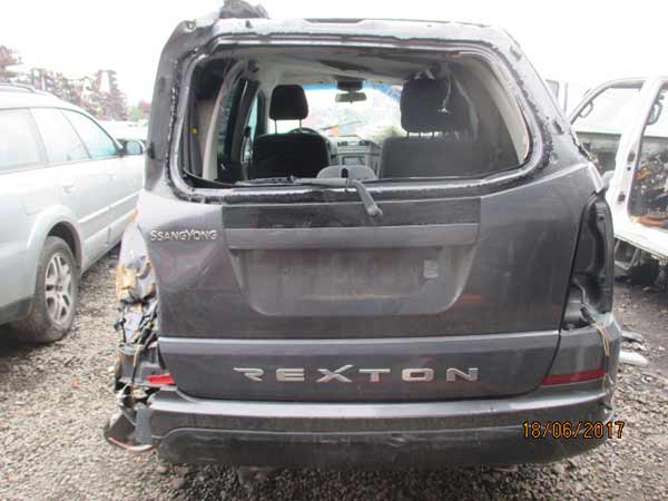  Ssangyong REXTON 2015    EN DESARME