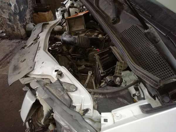  Renault DOKKER     EN DESARME