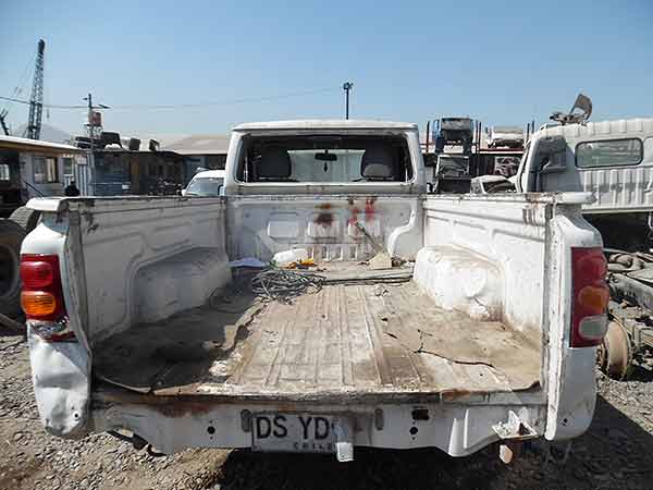  Mahindra PICK UP 2012    EN DESARME
