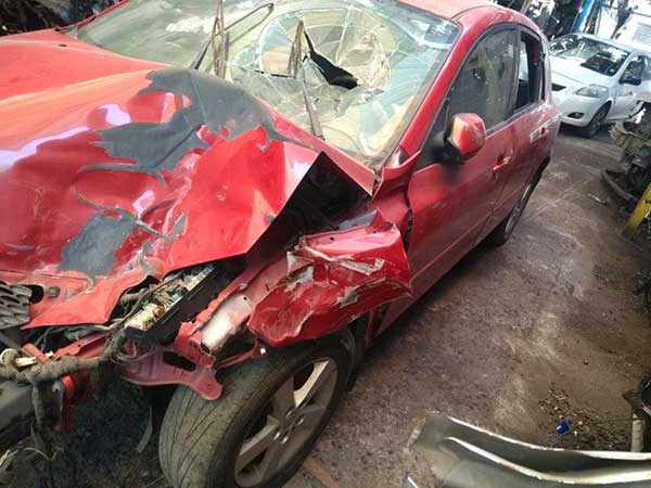  Mazda 3 2005    EN DESARME