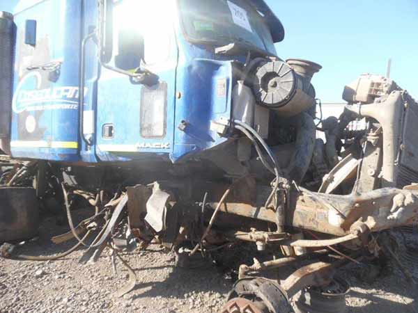  Mack CXU 2012    EN DESARME