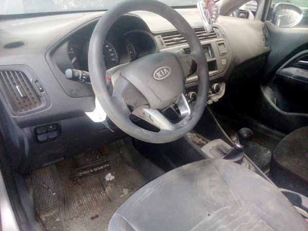  Kia Rio 2012    EN DESARME