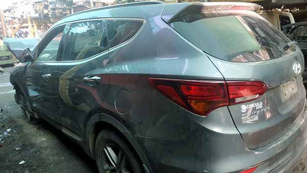  Hyundai SANTA FE 2017    EN DESARME