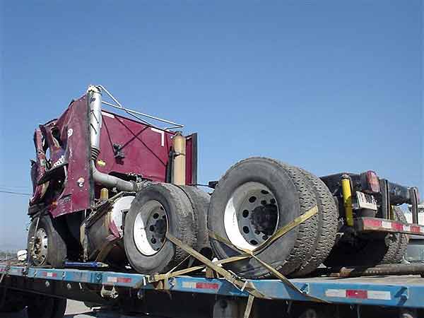  International 9800 2005    EN DESARME