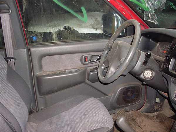  Mitsubishi L200 2004    EN DESARME
