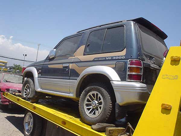  Mitsubishi MONTERO 1998    EN DESARME