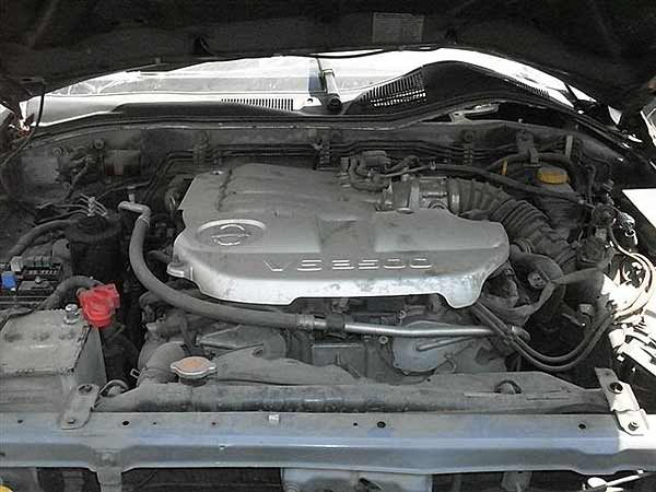  Nissan PATHFINDER 2005    EN DESARME