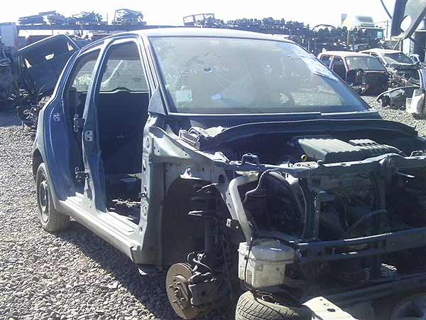  Suzuki SWIFT 2006    EN DESARME
