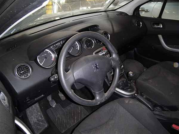  Peugeot 308 2011    EN DESARME