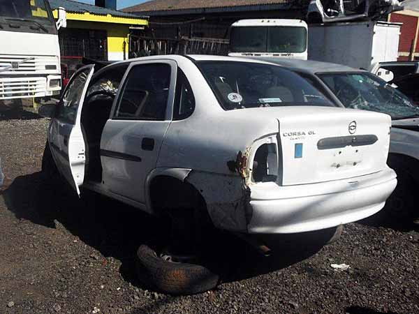  Chevrolet CORSA 2004    EN DESARME