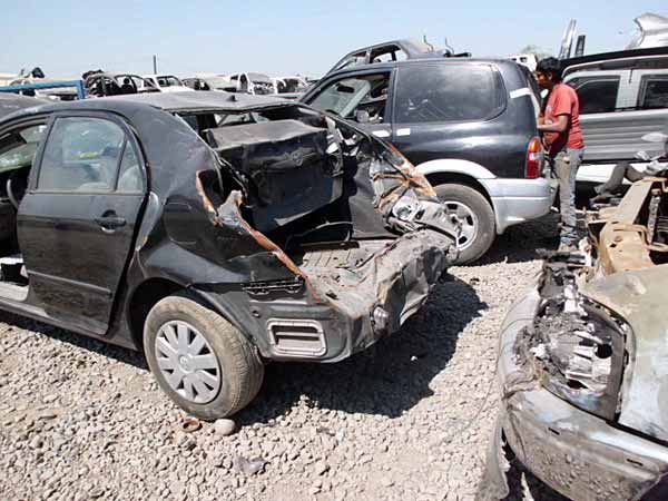  Toyota COROLLA 2006    EN DESARME
