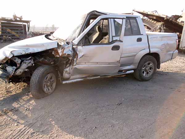  Ssangyong MUSSO 2005    EN DESARME