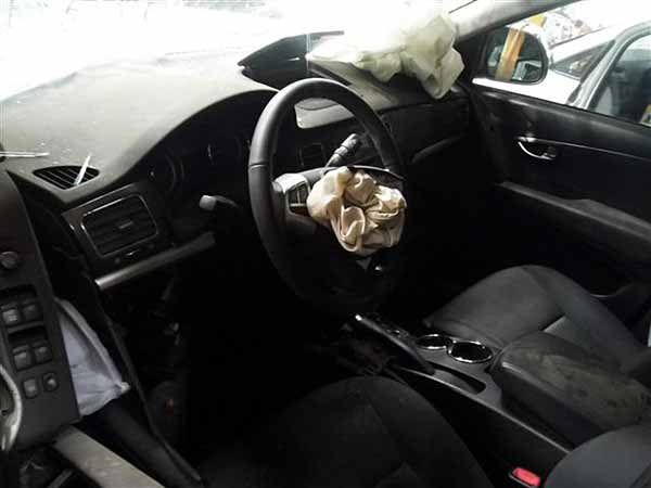  Ssangyong KORANDO 2013    EN DESARME