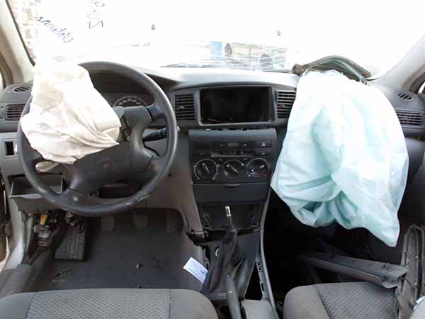  Toyota COROLLA 2006    EN DESARME