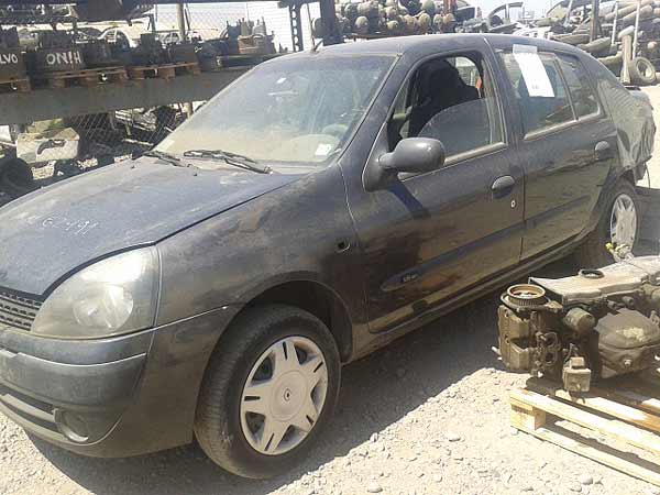  Renault CLIO 2006    EN DESARME