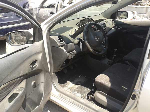 Toyota YARIS 2008    EN DESARME