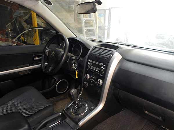  Suzuki GRAND NOMADE 2008    EN DESARME