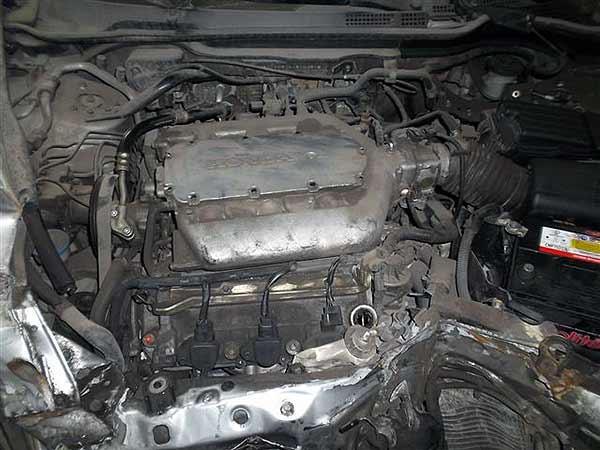  Honda ACCORD 2006    EN DESARME