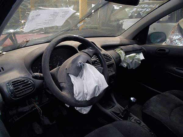  Peugeot 206 2005    EN DESARME