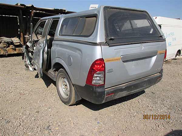  Ssangyong Action 2011    EN DESARME