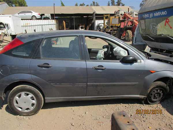  Ford FOCUS 2003    EN DESARME
