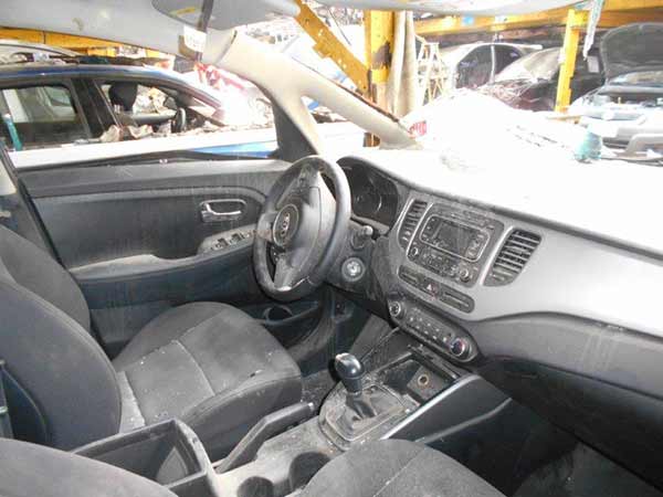  Kia CARENS 2015    EN DESARME